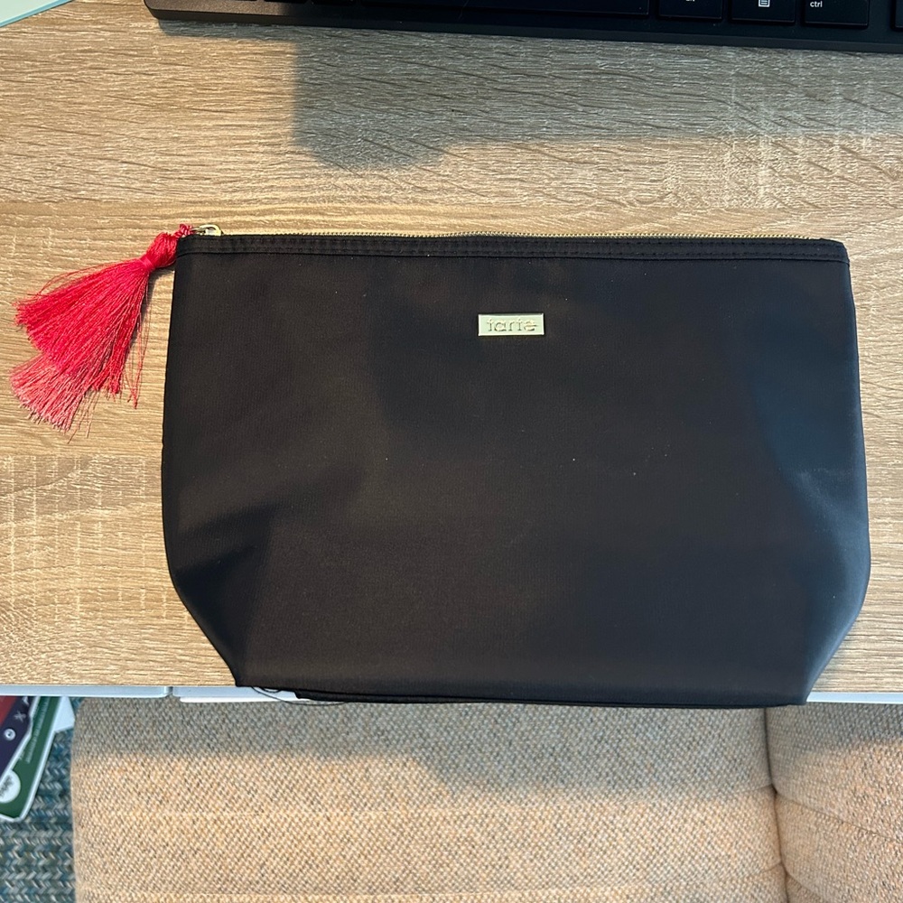 5 for $20😍Tarte Black Nylon Cosmetic Bag Pink Tassel Gold Zipper Makeup